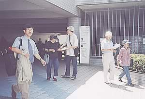 ������Ƀo�b�^��